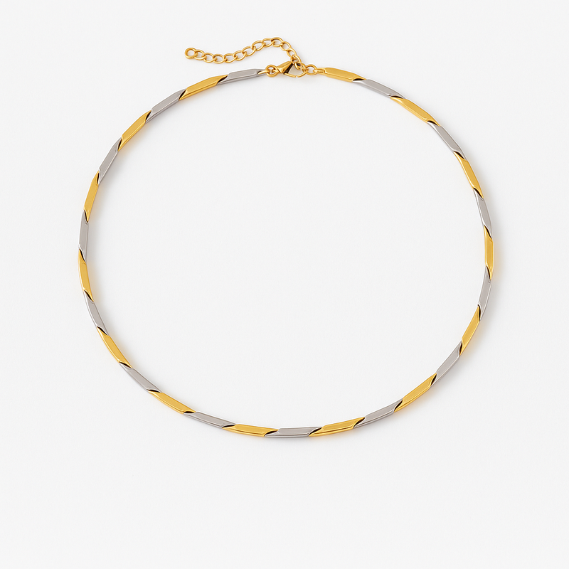 Elegant layered chain necklace