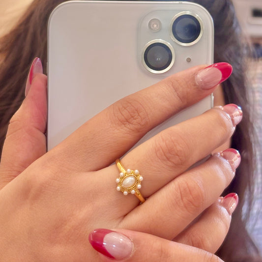 Elegant pearl jewelry ring