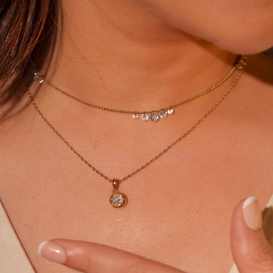 Minimal gold chain jewellery design
