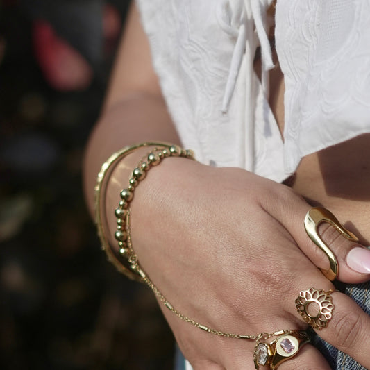gold beaded Eclat bracelet
