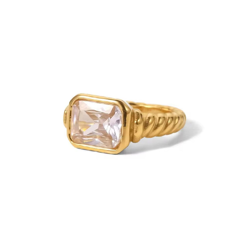 Elegant gold ring for women
