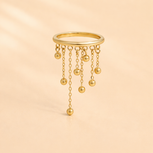 Minimal sculptural ring design