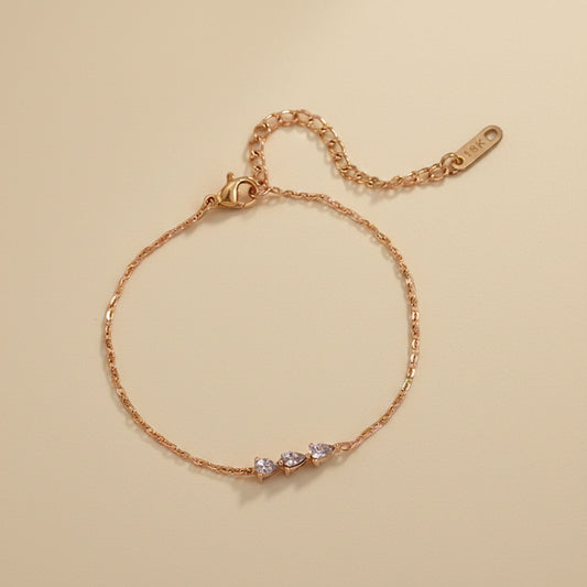 Tria gold chain bracelet