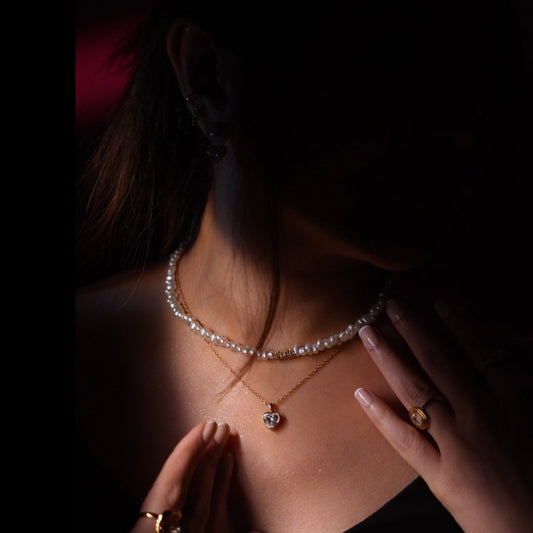 Elegant pearl necklace for women