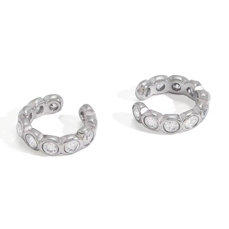 Elegant silver rings with clear gemstones, perfect for everyday wear