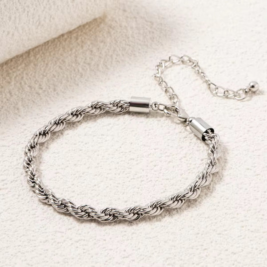 Hypoallergenic silver bracelet