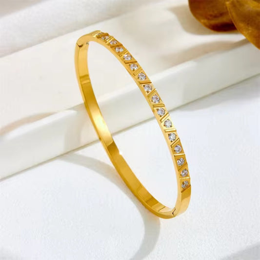 Gleamline Cuff